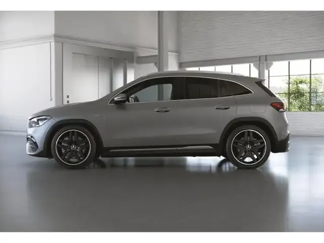 Mercedes-Benz GLA 35 AMG
