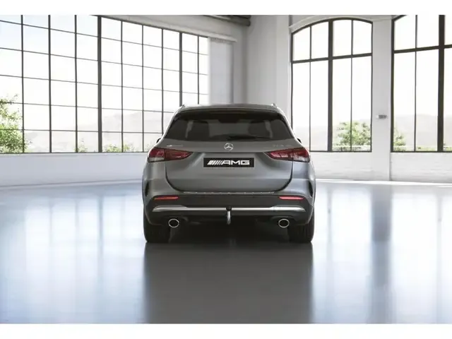 Mercedes-Benz GLA 35 AMG