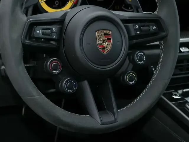 Porsche 992