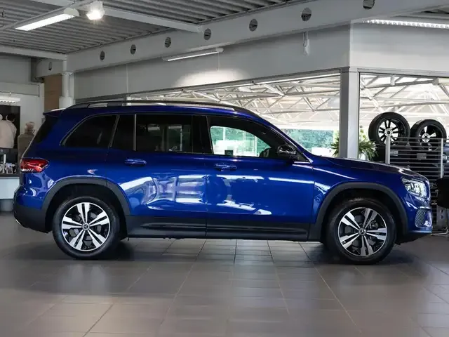 Mercedes-Benz GLB 200