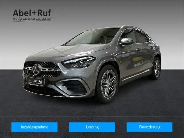 Mercedes-Benz GLA 200