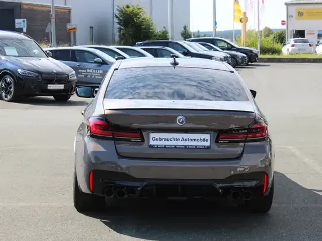 BMW M5