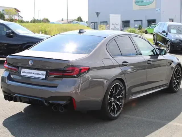 BMW M5