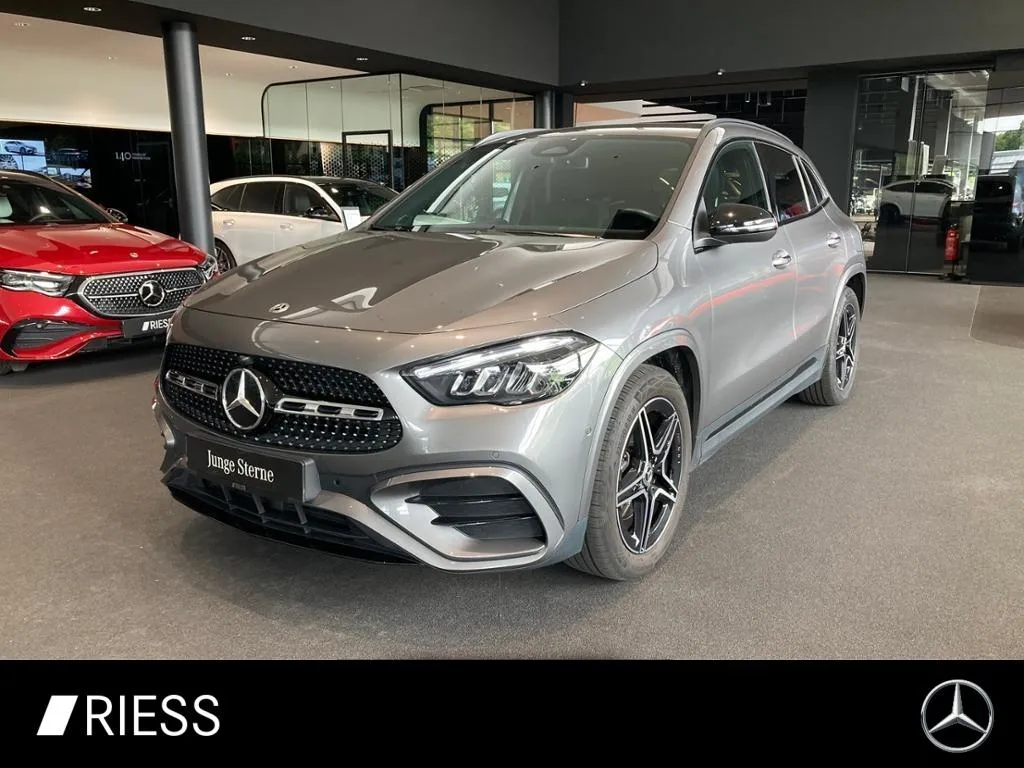Mercedes-Benz GLA 200