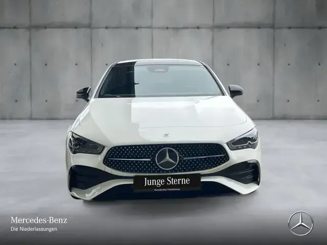 Mercedes-Benz CLA 200