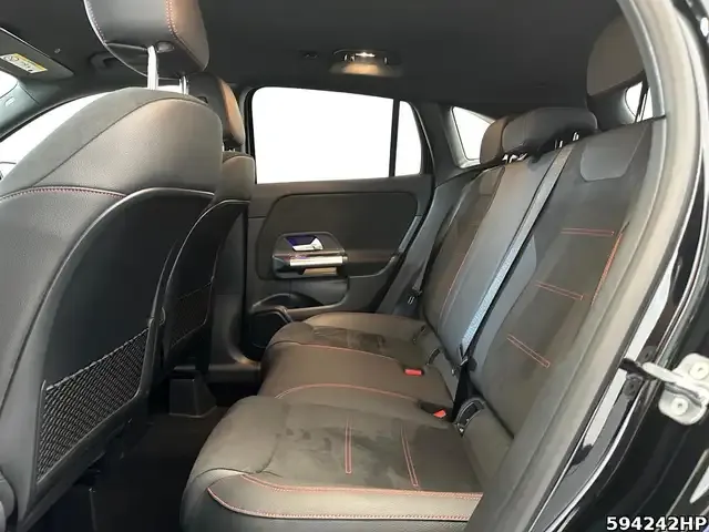 Mercedes-Benz GLA 180