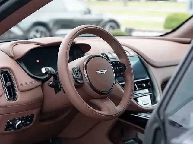 Aston Martin DBX