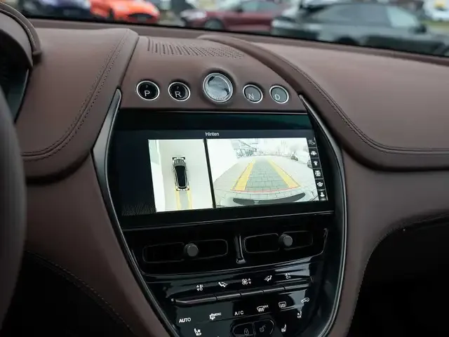 Aston Martin DBX