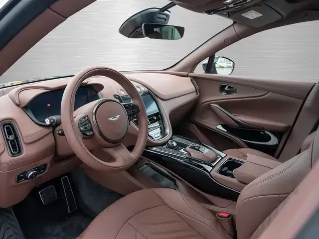 Aston Martin DBX