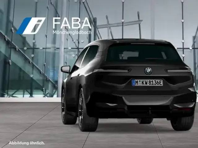 BMW iX