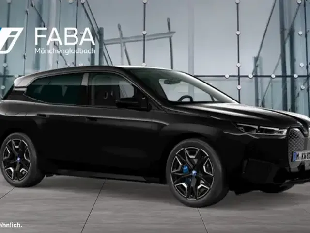 BMW iX