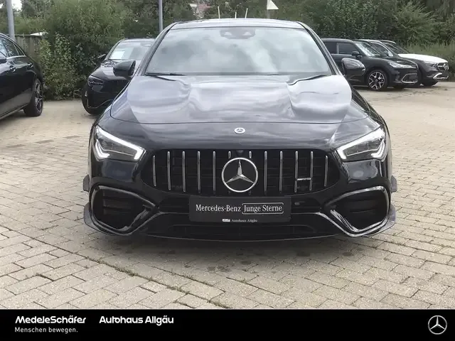 Mercedes-Benz CLA 45 AMG