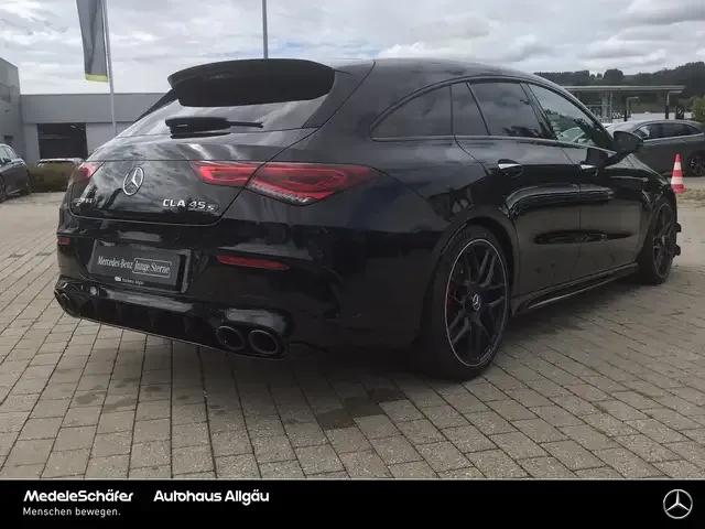 Mercedes-Benz CLA 45 AMG