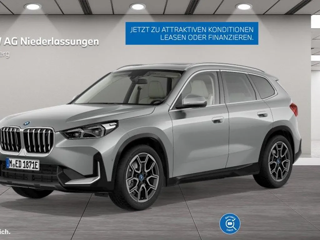 BMW iX1