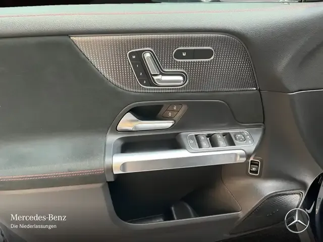 Mercedes-Benz EQB 350