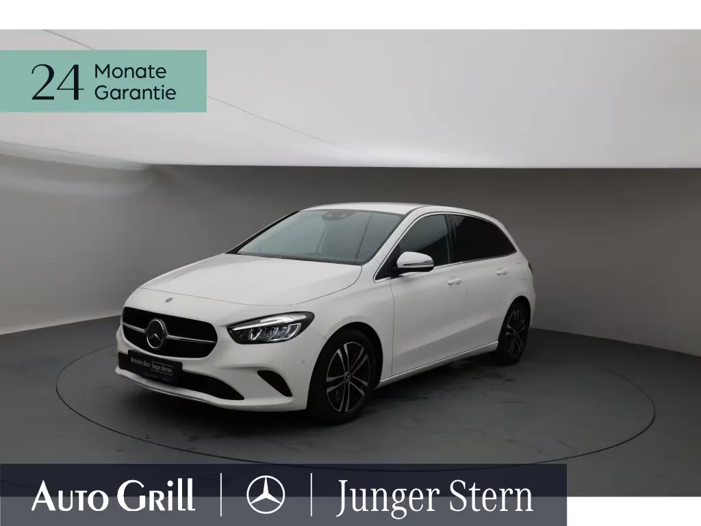 Mercedes-Benz B 180
