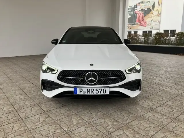 Mercedes-Benz CLA 200
