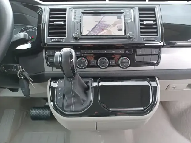 Volkswagen T6 California