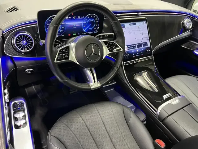 Mercedes-Benz EQE SUV