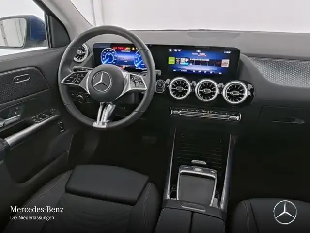 Mercedes-Benz EQA 300