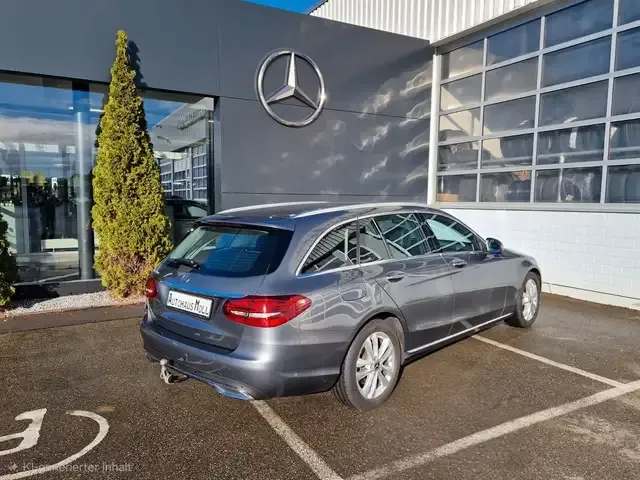 Mercedes-Benz C 220