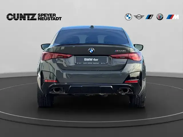 BMW 440