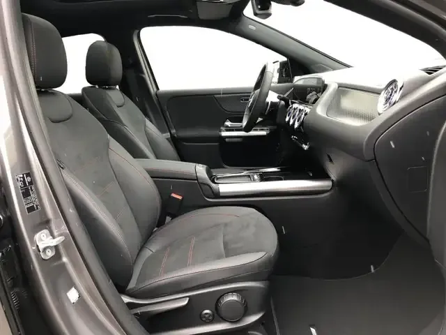 Mercedes-Benz GLA 180