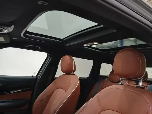 MINI Cooper Clubman