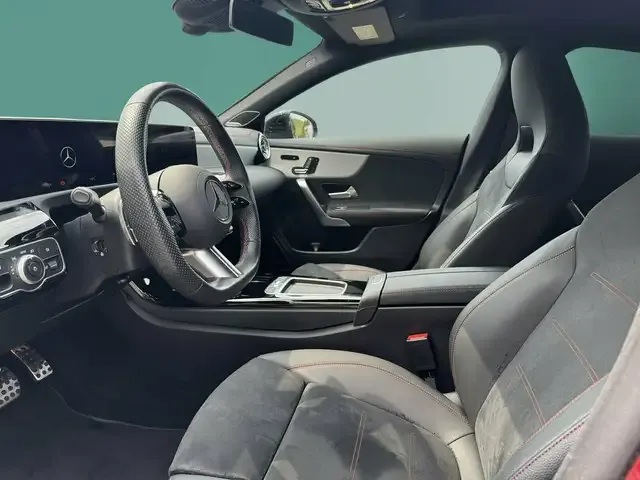 Mercedes-Benz CLA 220