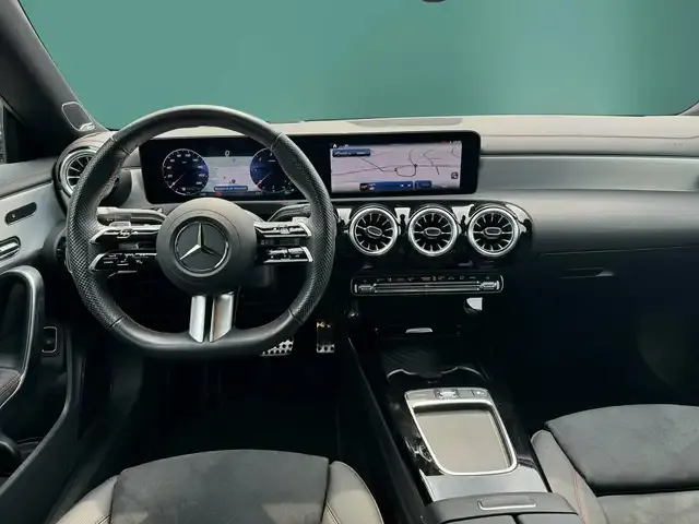 Mercedes-Benz CLA 220