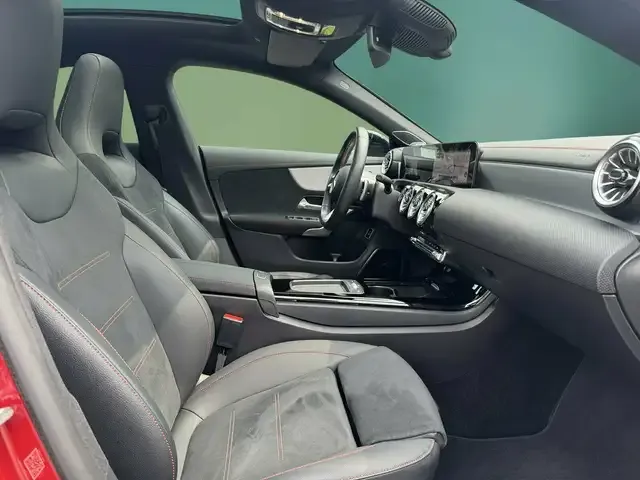Mercedes-Benz CLA 220
