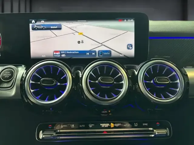 Mercedes-Benz GLB 200