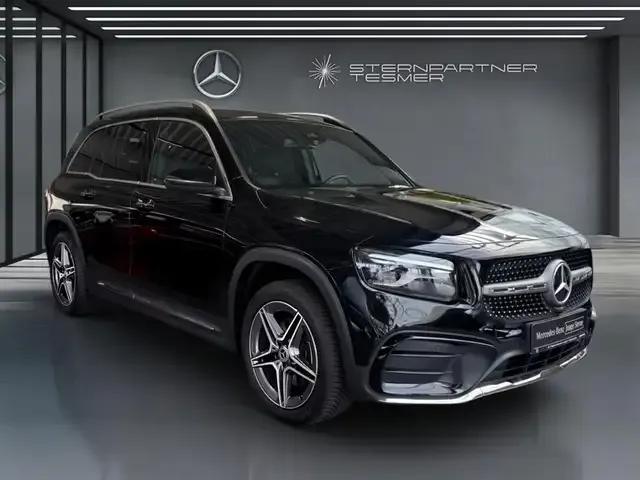 Mercedes-Benz GLB 200