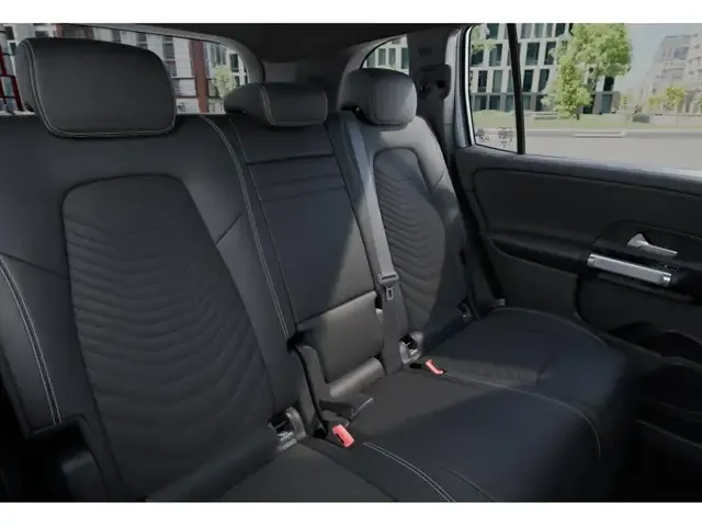 Mercedes-Benz EQB 300