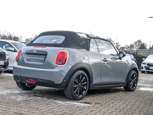 MINI Cooper Cabrio