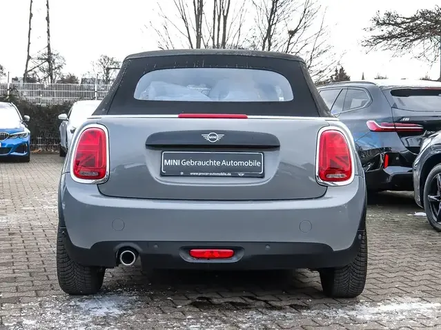 MINI Cooper Cabrio