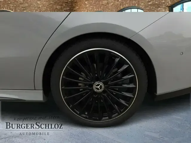 Mercedes-Benz CLA 180