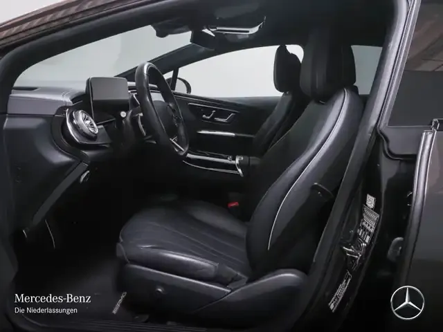 Mercedes-Benz EQE 300