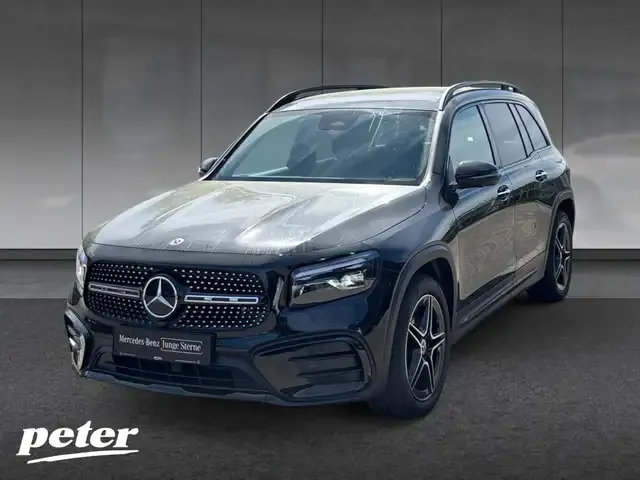 Mercedes-Benz GLB 220