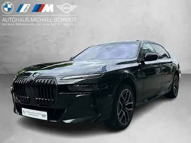 BMW 740