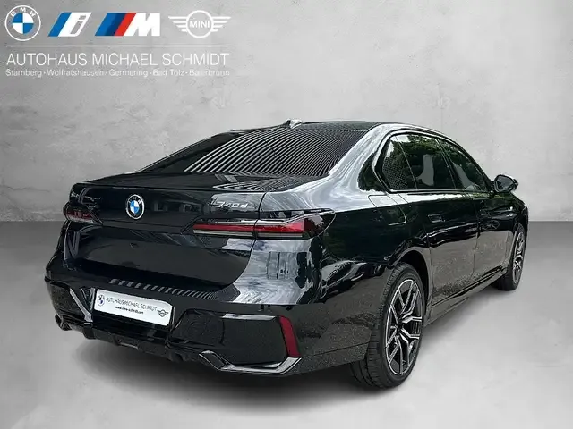BMW 740