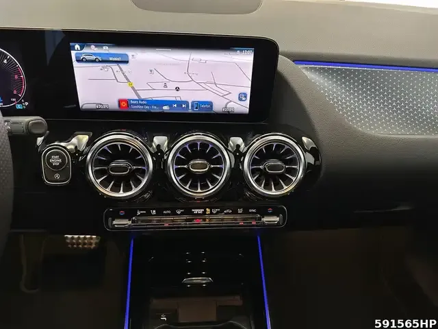 Mercedes-Benz GLA 200