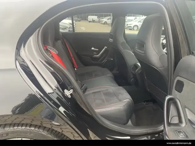Mercedes-Benz A 35 AMG
