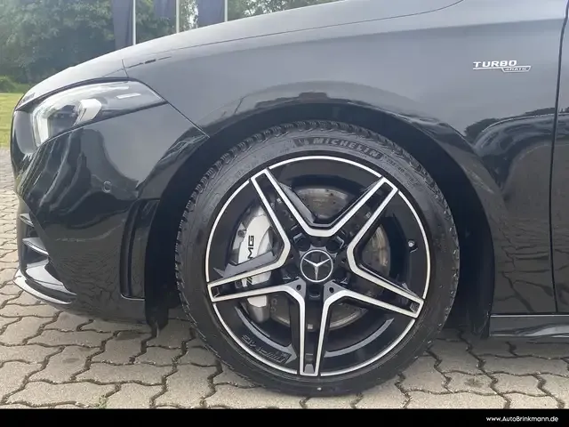 Mercedes-Benz A 35 AMG