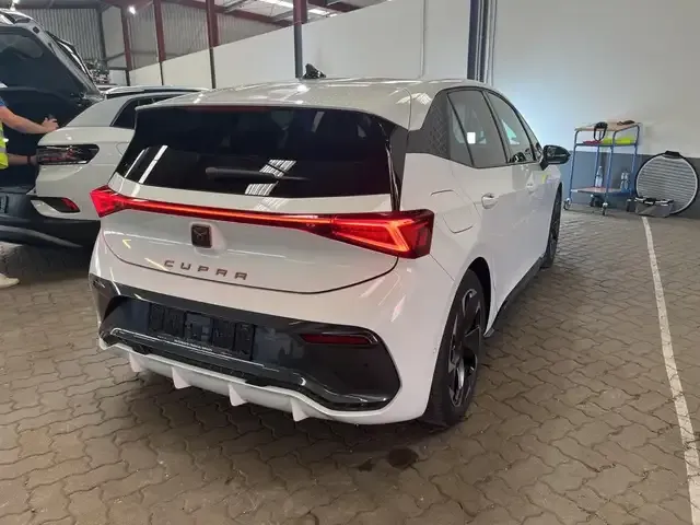 CUPRA Born