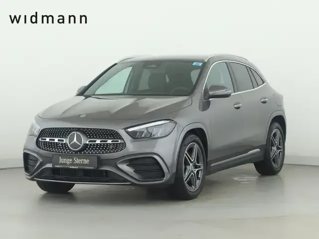 Mercedes-Benz GLA 200
