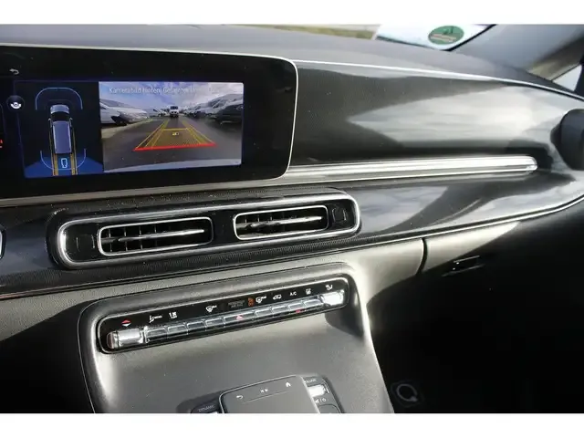 Mercedes-Benz EQV 300