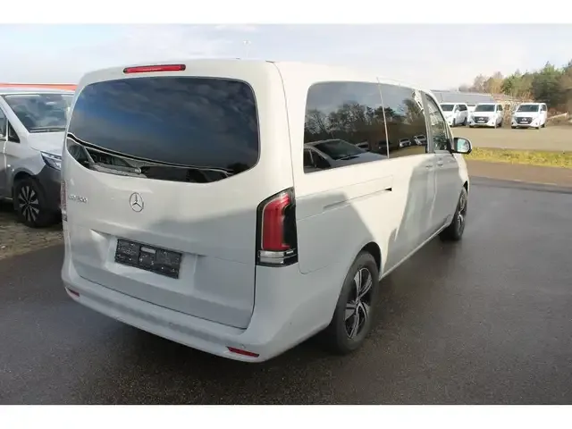 Mercedes-Benz EQV 300