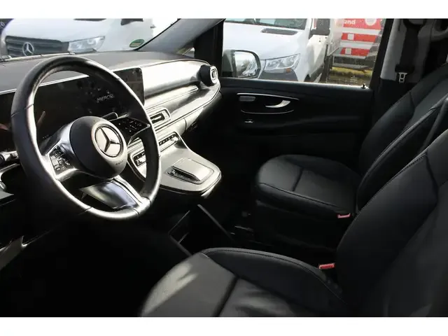 Mercedes-Benz EQV 300