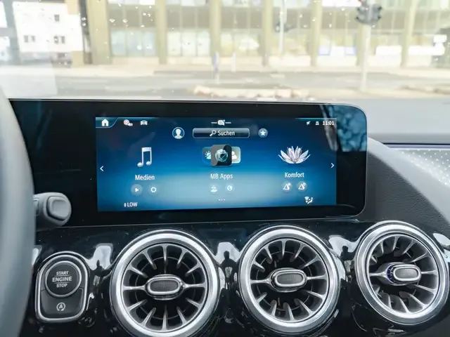 Mercedes-Benz GLA 200